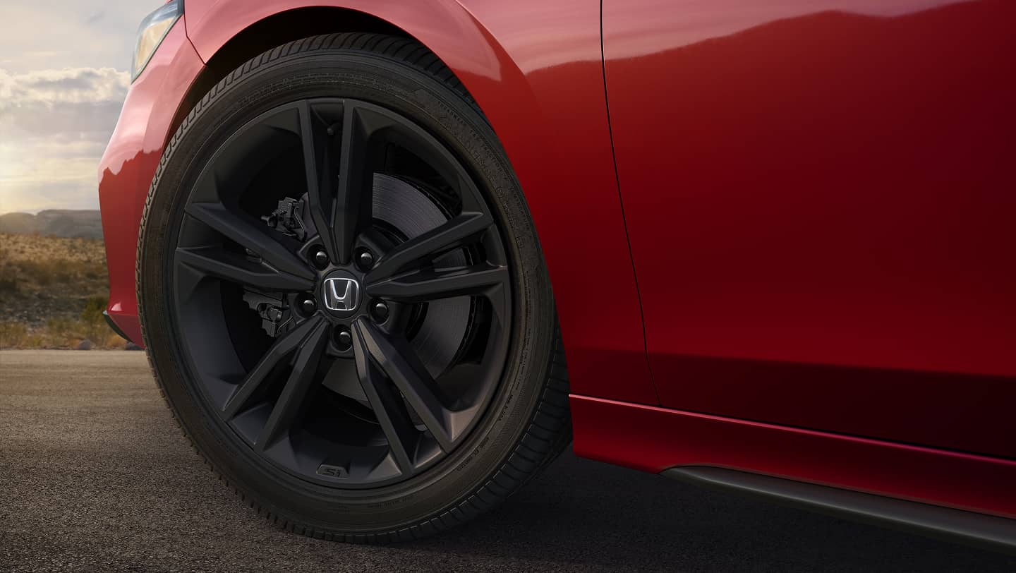 close up of 2026 honda civic si tire
