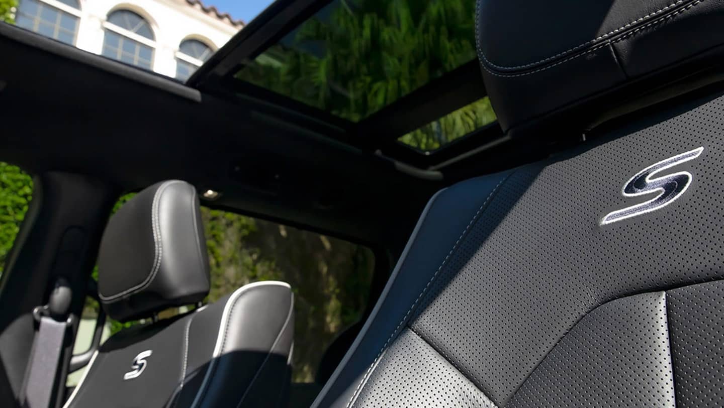 close up of interior seats 2026 chrysler pacifica phev